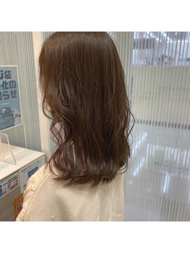 ゼル イオンタウン名西(ZELE) ベージュカラー