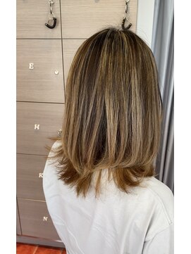 ルシア(LUCIA) ハイライトカラー/ブリーチカラー