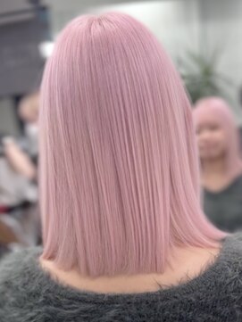 ロウル 渋谷(LOWRL) ホワイトピンク/ブリーチ