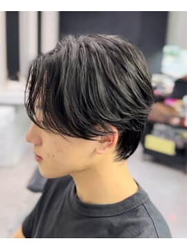 ジーナ 梅田(Zina) 毛流れセンターパート