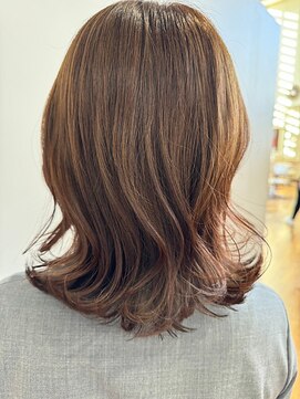 イーストハムヘッドショップ(EAST HAM head shop) ミディアムレイヤー×ミルクティーアッシュベージュ