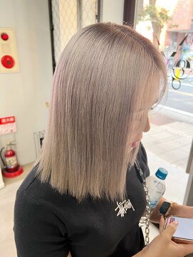 ワン(ONE) ホワイトベージュ