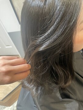 ヘアーワークス ヘルム 渋谷店(HAIR WORKS HELM) 【HELM渋谷】オリーブベージュ