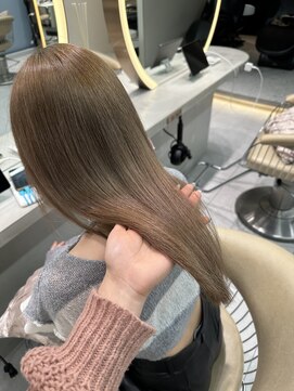 ロンドルピナス 小倉(Lond Lupinus) ミディアムヘア暗めカラー/デザインカラー/フェイスフレーミング