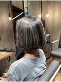 地毛ハイライトカラー×ショートボブ