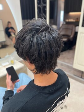 ミュミュ(mu-mu) ショートウルフ10.15フェザーパーマ