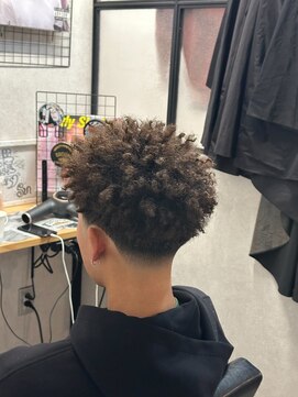 カイ(X) スパイキーアフロ