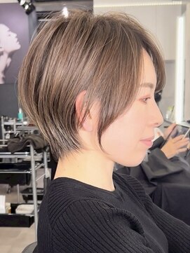 ブレス ヘアデザイン(BLESS hair design) 静岡駅ショートカットショートボブ切りっぱなしボブタッセルボブ
