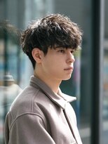 ネイビー(NAVY) 柔らかさと色気を両立した「ラフウェーブショート」