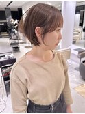 まとまるくびれショートボブ耳掛け