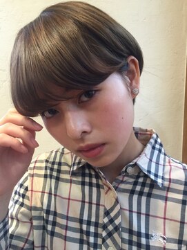 アクト(ACT) 艶。ショート。