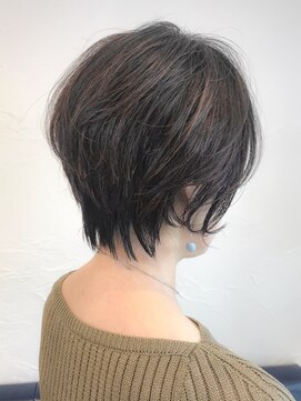 ウィロー(WILLOW) 【WILLLOW】大人っぽく自然なショートヘア（井下貴史）