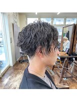 シリー(SILLY)&nbsp;コムドット風ツイストスパイラルパーマ