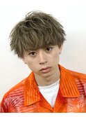 刈り上げツーブロックメンズマッシュブリーチ