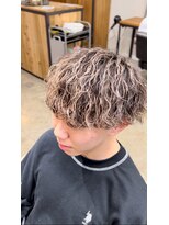 エルオム(EL.HOMME)&nbsp;ベージュハイライト／波巻きクリームパーマ