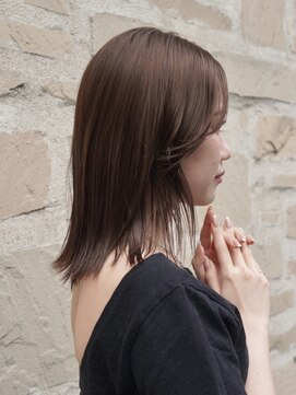 ビュートリアム265(BEAUTRIUM 265) ブリーチなしマロンベージュ 切りっぱなしミディアム 外ハネボブ
