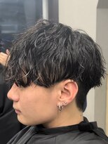 フイ 代々木(Hui)&nbsp;メンズ/アップバング/ツーブロックマッシュ/束間ショート/波巻き