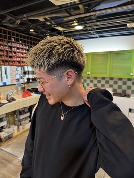 ハイドゥンシーク(HiDE&SEEK) フェードカット