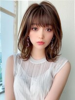 ラルユー 金山(LallYou)&nbsp;韓国風レイヤー/外ハネくびれ/ミディアムレイヤー/ぱっつん前髪