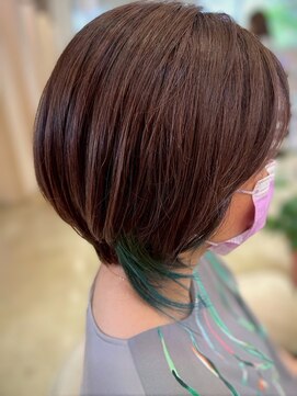 ラポート(Rapport) ボブ襟足ワンポイントカラー