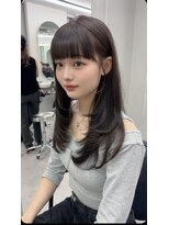 リッカ(LICCA)&nbsp;(licca内堀) ゆるく巻いても可愛い♪トレンドレイヤーカット