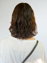ティアトロアンドリミテバイティアトロ(teatro&limite by teatro)&nbsp;ニュアンスパーマ ウェーブパーマ ミディアムヘア ベージュ