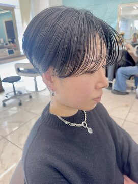 アッシュ 下北沢店(Ash) 黒髪でもカッコかわいい刈り上げハンサム