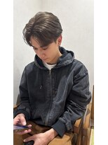 イユ(yeux)&nbsp;ワンブリーチで作る透明感ベージュカラー