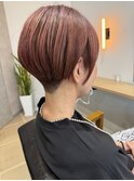 大人の刈り上げショート×ピンクベージュ白髪ぼかしハイライト