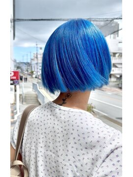 サロウィン 那覇店(SALOWIN) 【インパクト大】ブルー×タッセルボブ
