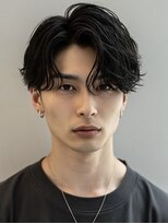 マナ 阪神尼崎(MANAZ) 20. センターパート/レイヤーカット/黒髪/パーマ/メンズ