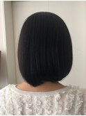 ４０代女性＋毛先まで艶感のあるボブに！