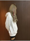 ピンクが光る、ハイトーンシールエクステ