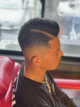 エムビーシー(M.B.C) スキンフェード