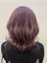 プランタンアヴェダ(printemps AVEDA) 派手すぎないピンクはスモーキーピンク！