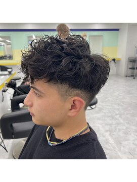 スリー 横浜(THREE) 【平岡将太郎指名】外国人風スペインカール
