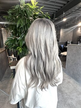 インク(ink) ホワイトシルバー