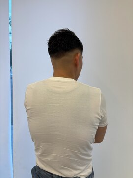 コワファースト 大分(COIFF1RST) フェードスタイル