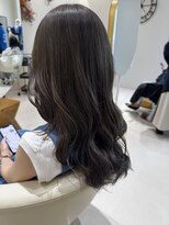 トワ 仙台店(toi)&nbsp;【韓国・レイヤー】バタフライカット・オリーブベージュ