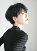 切りっぱなしショート・ボブ/絶壁解消/前髪なし/40代/30代/丸顔