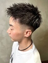 ディスイズバーバーサード(THIS IS BARBER 3rd)&nbsp;フェード アップバング ジェットモヒカン 暗髪 ヘッドスパ