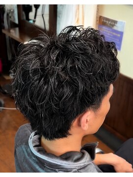 アキ美容室 スパイキーショート