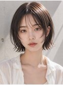 くびれショート 薄めバング 外ハネレイヤー 艶髪 暗髪グレージュ