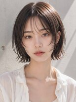 ヴェイン 渋谷(vain)&nbsp;くびれショート 薄めバング 外ハネレイヤー 艶髪 暗髪グレージュ