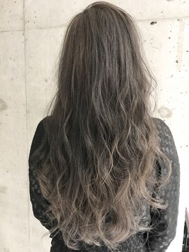 アヴァンスクロス あべのルシアス店(AVANCE.CROSS) グレージュ