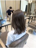 柔らかい艶カラーお任せください《小林》