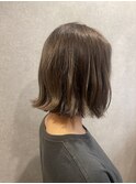 切りっぱなしボブ／ベージュブラウン