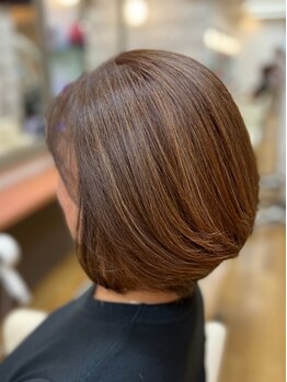 ヘアーメイク ツインズ(Hair Make TWINS)の写真/カラー技術に自信あり！髪に優しい薬剤で、髪のダメージを最小限に◎艶やかなカラーを叶えます♪