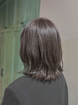 ヘアサロン ナノ(hair salon nano)&nbsp;ボブ/切りっぱなしヘア/外ハネ/レイヤーカット/カーキグレージュ