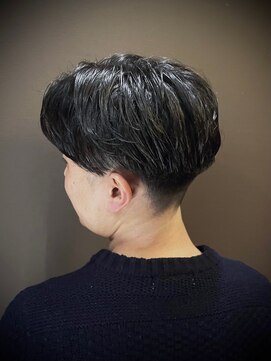 ヒロギンザ 六本木店(HIRO GINZA) センターパート　刈り上げ